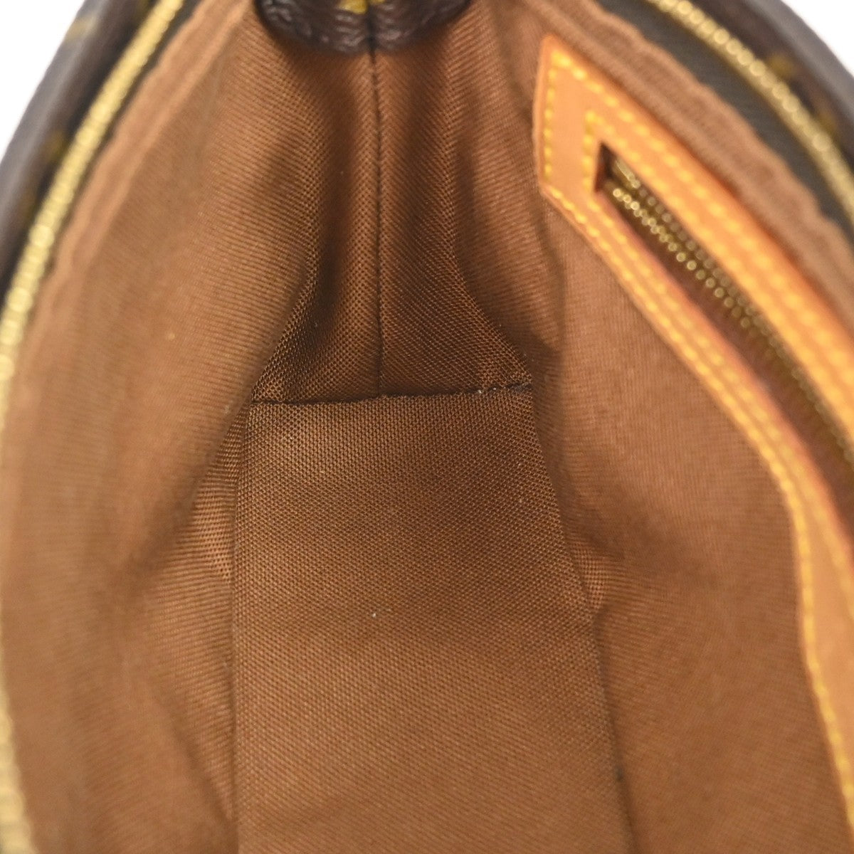 Louis Vuitton Trotteur Monogram Canvas Brown Canvas Shoulder Bag Bag (Pre-Owned)
