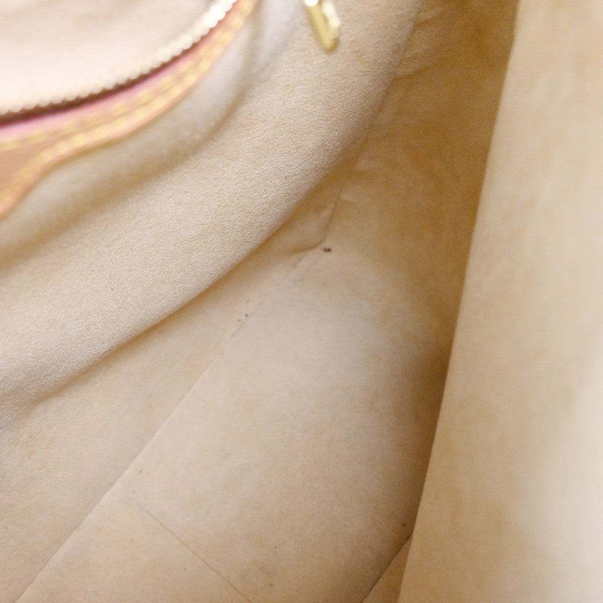 Louis Vuitton Monogram Looping Monogram Canvas Brown Canvas Shoulder Bag Bag (Pre-Owned)