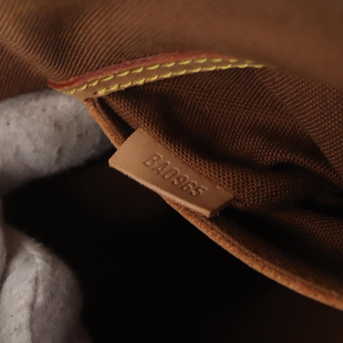 Louis Vuitton Alma Monogram Canvas Brown Canvas Handbag (Pre-Owned)