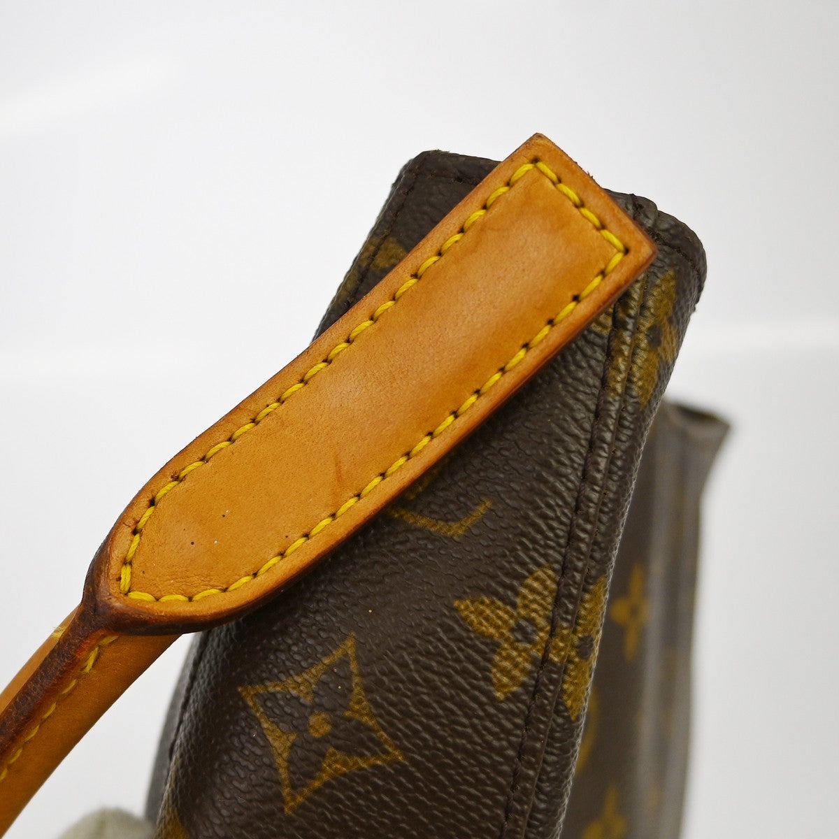 Louis Vuitton Monogram Looping Monogram Canvas Brown Canvas Shoulder Bag Bag (Pre-Owned)