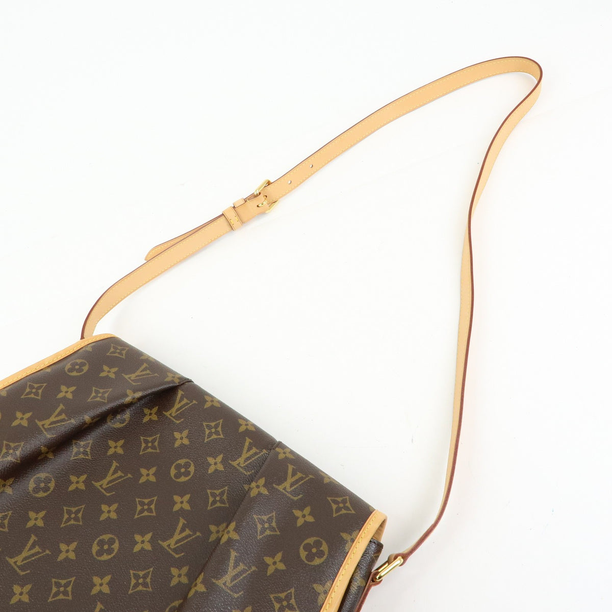 Louis Vuitton Menilmontant Monogram Canvas Brown Canvas Handbag (Pre-Owned)