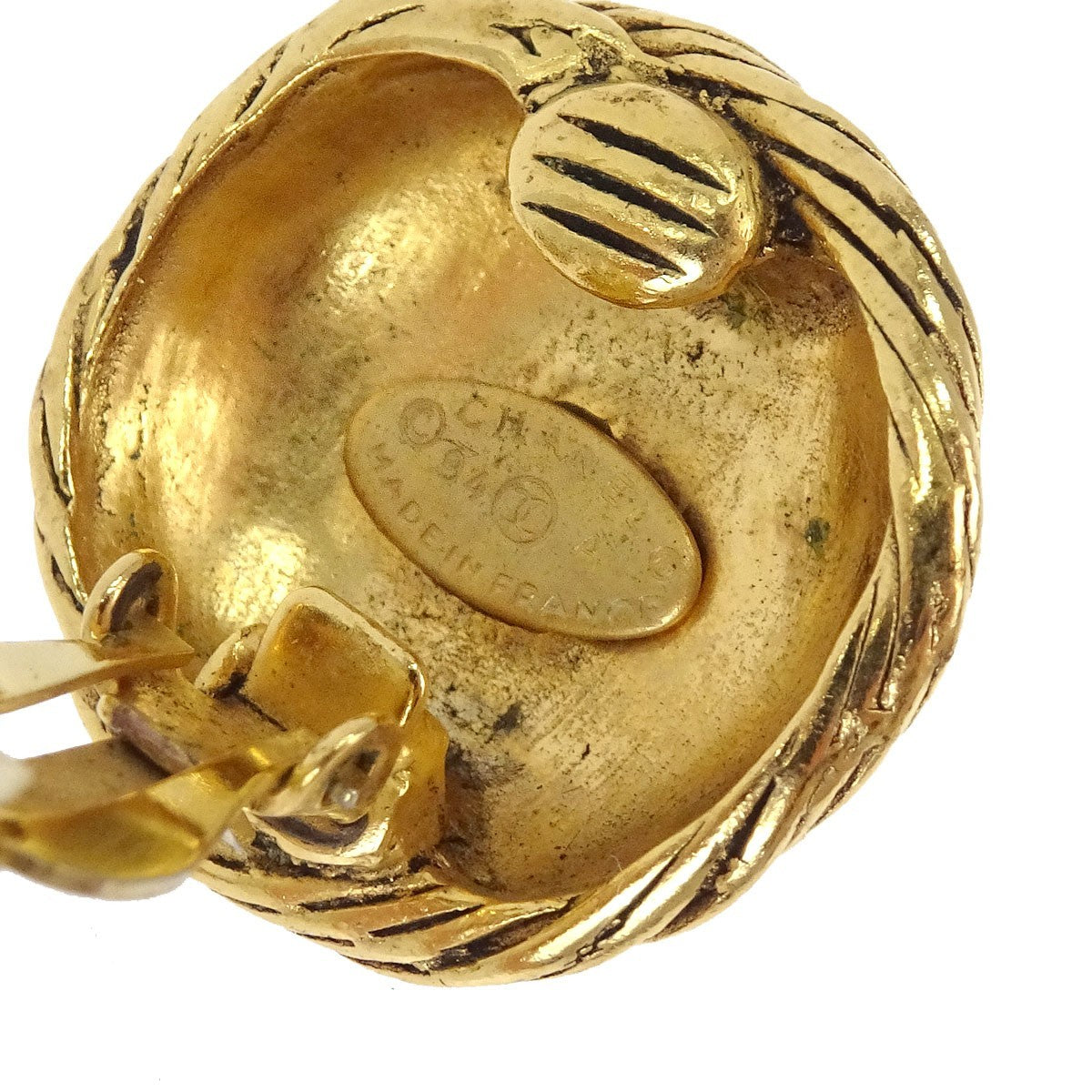 Chanel Vintage Cc Round Clip-On Metal Gold Gold_Plated Earrings Jewelry (Pre-Owned)