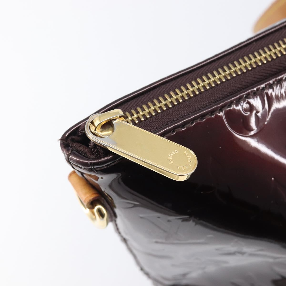Louis Vuitton Bellevue Monogram Vernis Burgundy Patent_Leather Handbag (Pre-Owned)