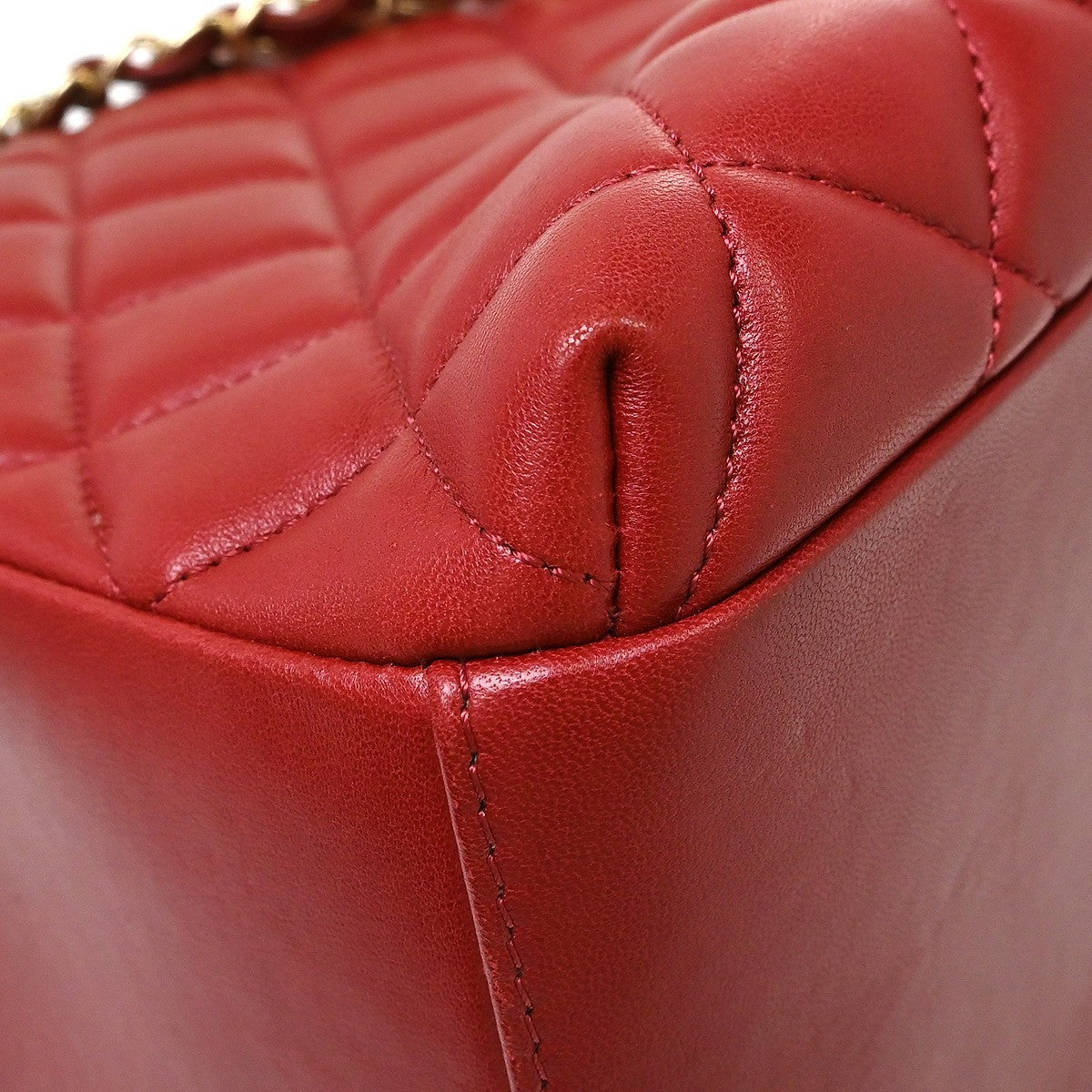 Chanel Trendy Cc Top Handle Quilted Lambskin Red Leather Handbag (Pre-Owned)