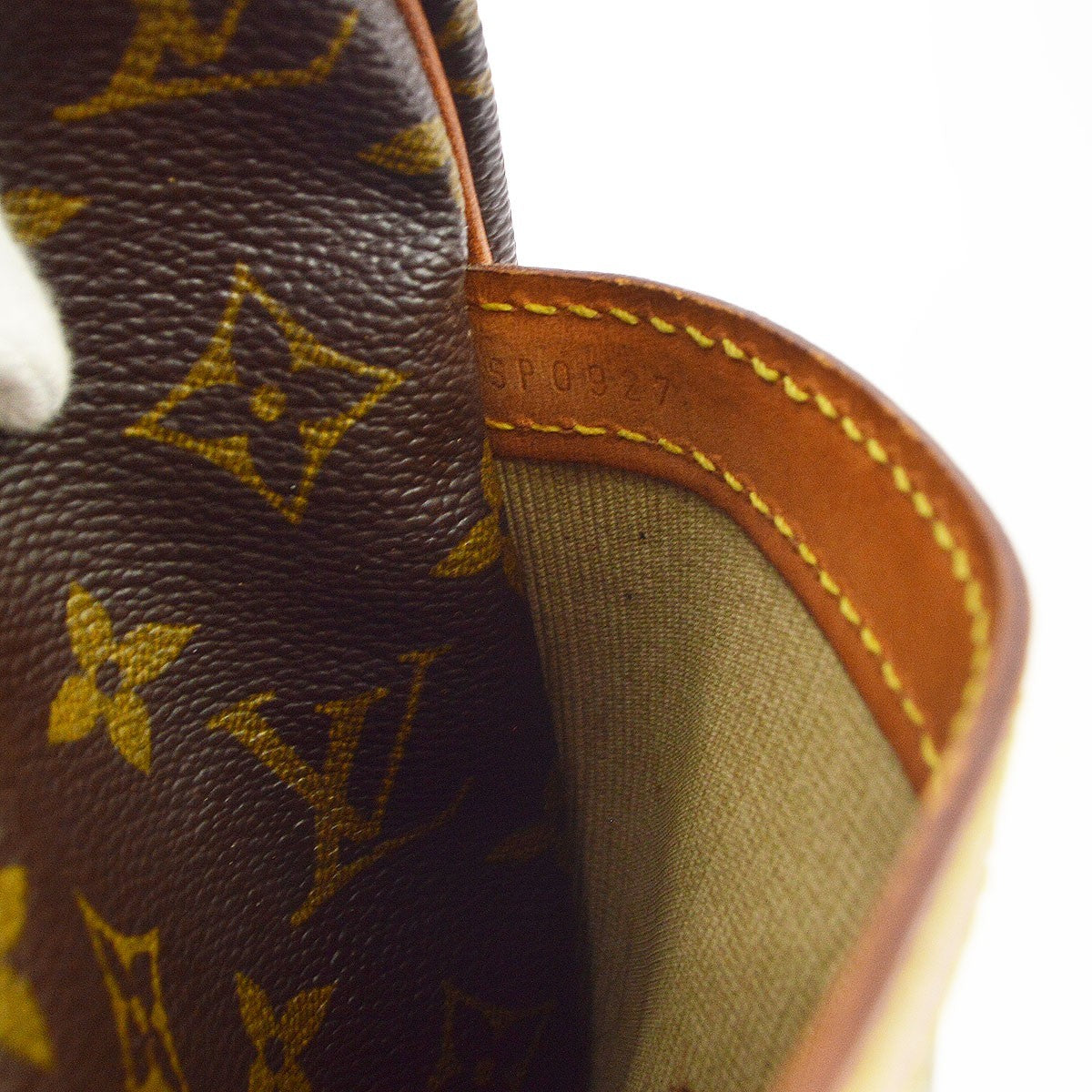Louis Vuitton Reporter Monogram Brown Canvas Shoulder Bag Bag (Pre-Owned)