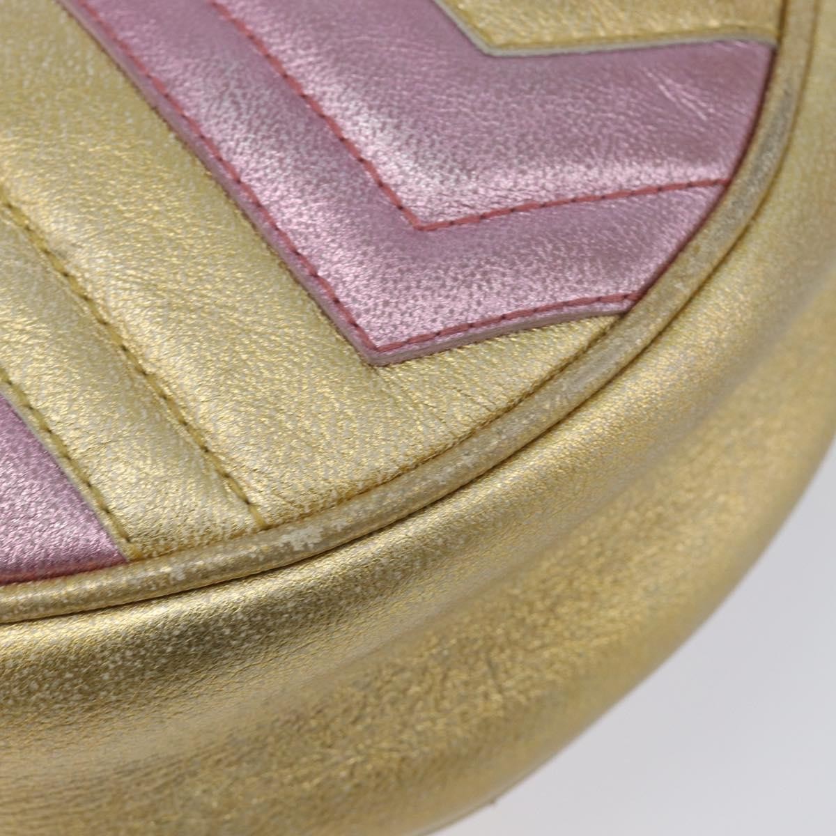 Gucci Gg Marmont Round Matelasse Leather Gold Leather Shoulder Bag Bag (Pre-Owned)
