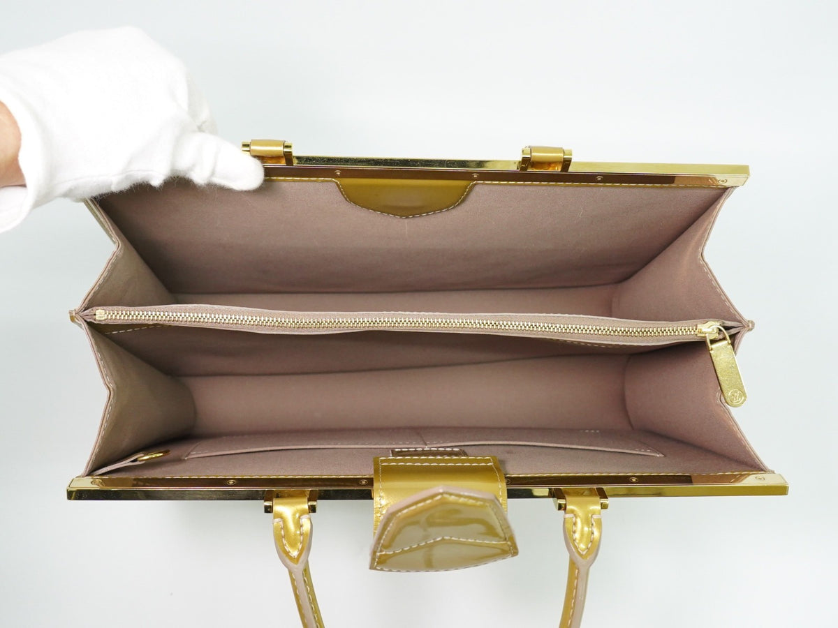Louis Vuitton Deesse Monogram Vernis Beige Leather Handbag (Pre-Owned)