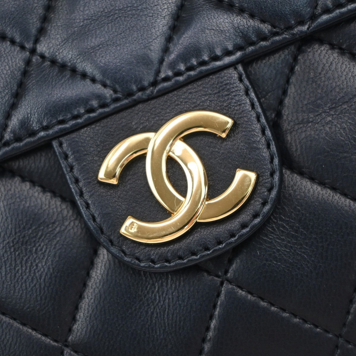 Chanel Vintage Clutch With Chain Quilted Leather Black Leather Clutche & Pouche Bag (Pre-Owned)