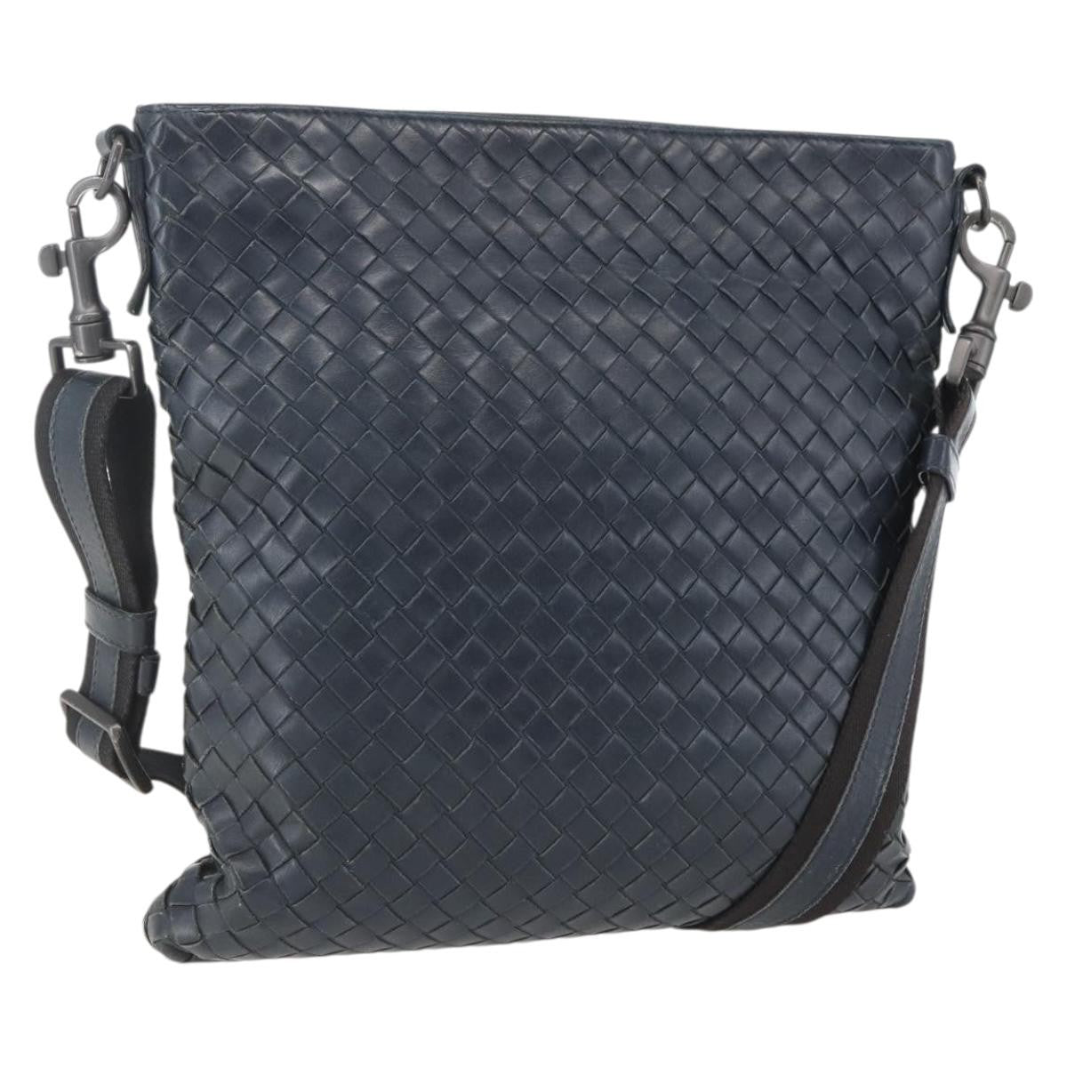 Bottega Veneta Flat Messenger Intrecciato Nappa Navy Leather Crossbody Bag Bag (Pre-Owned)