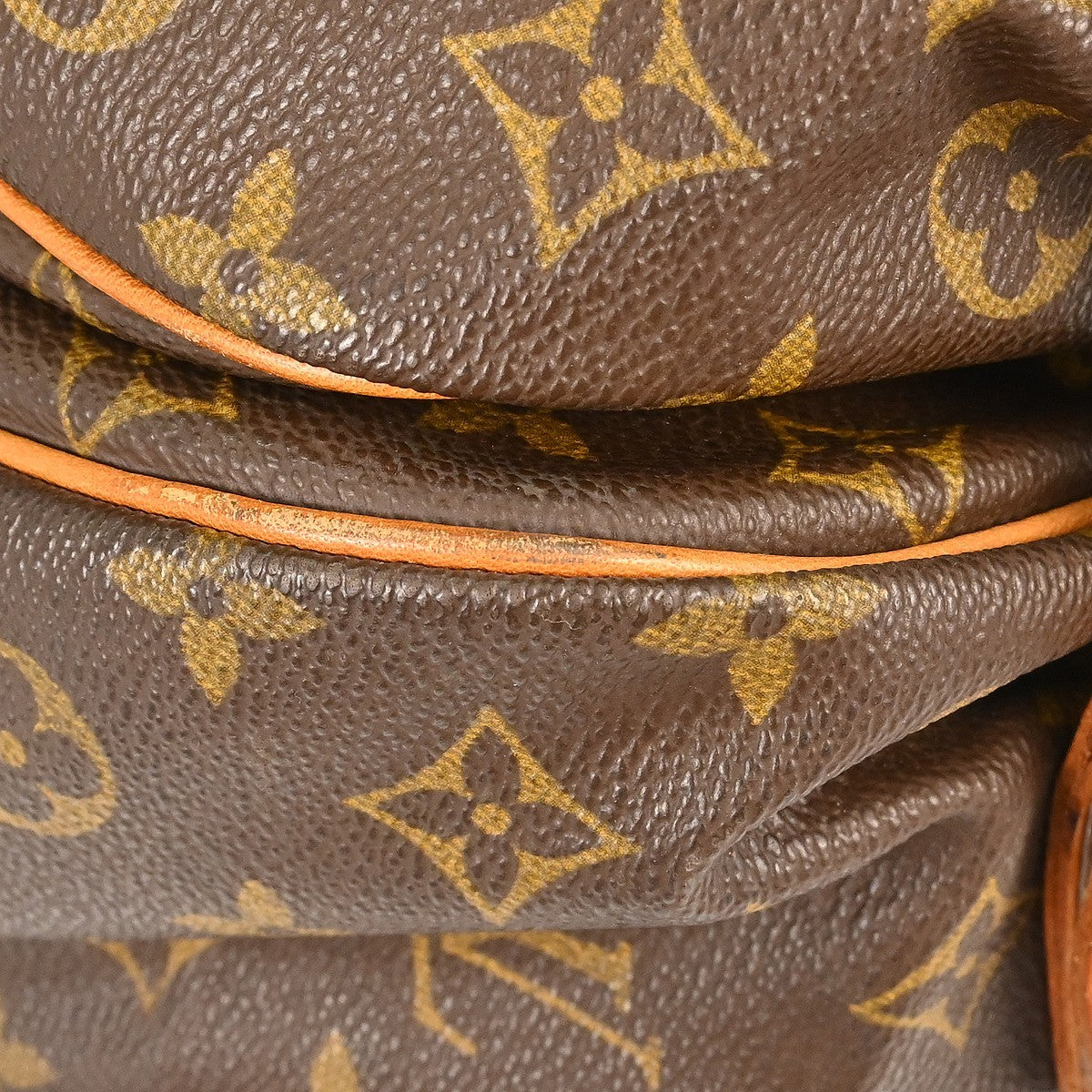 Louis Vuitton Saumur Monogram Canvas Brown Canvas Shoulder Bag Bag (Pre-Owned)