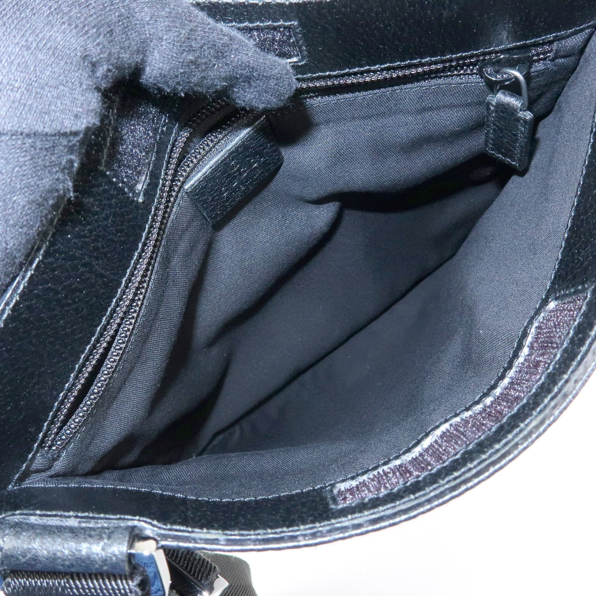 Gucci Shoulder Canvas Black Canvas Shoulder Bag Bag (Pre-Owned)