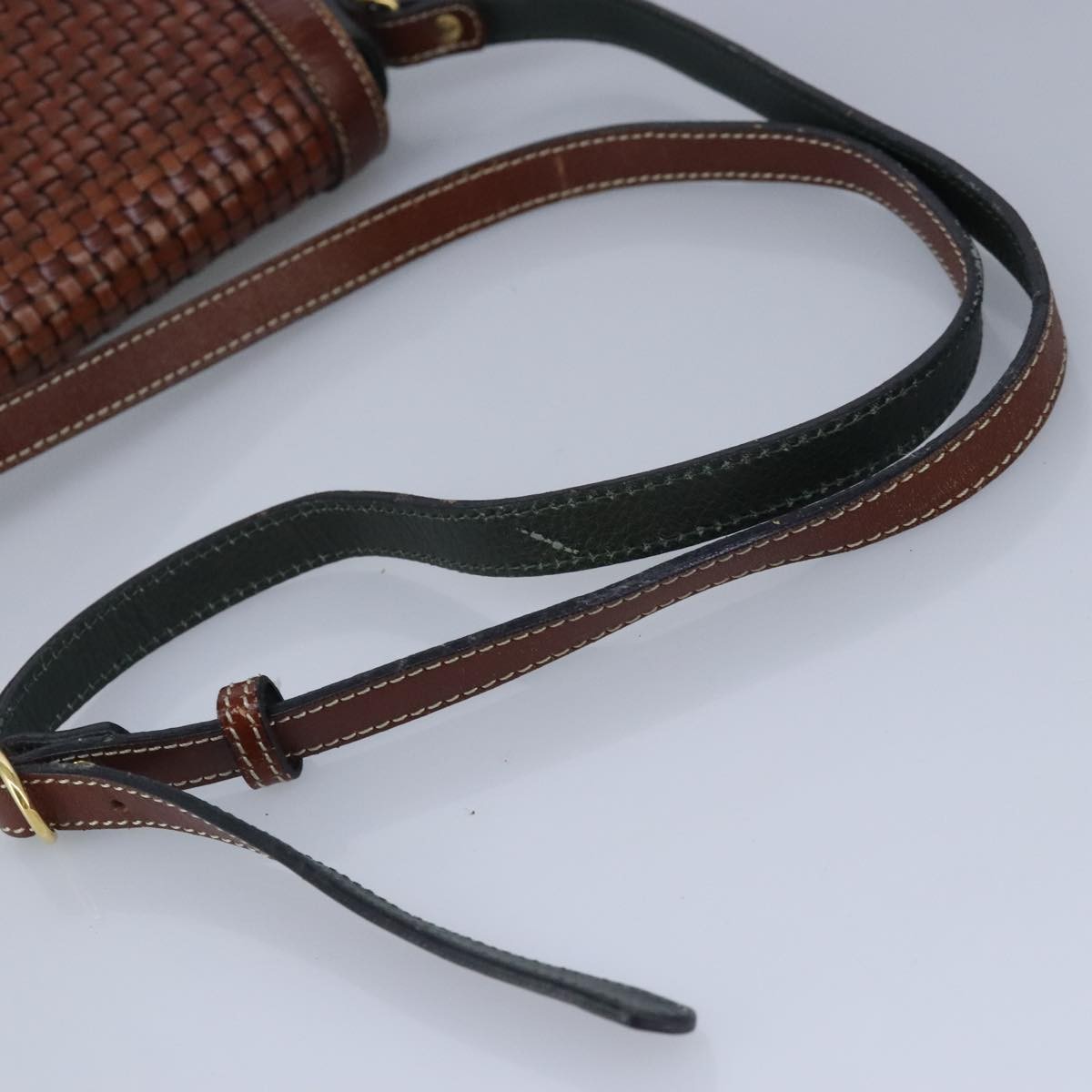 Bally Vintage Leather Green Leather Shoulder Bag Bag (Pre-Owned)