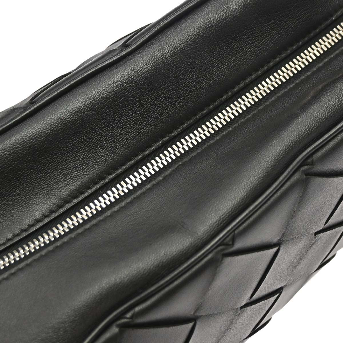 Bottega Veneta Zip Clutch Leather With Intrecciato Snakeskin Detail Black Leather Clutche & Pouche Bag (Pre-Owned)
