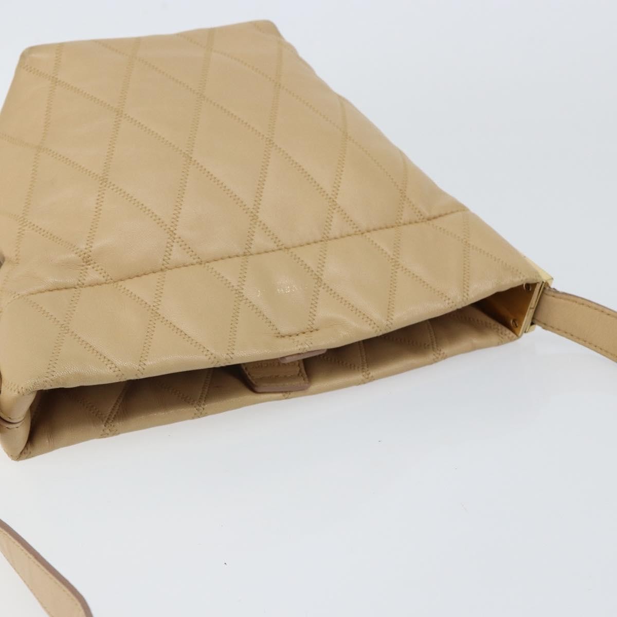 Givenchy Gv Bucket Quilted Leather Beige Leather Shoulder Bag Bag (Pre-Owned)
