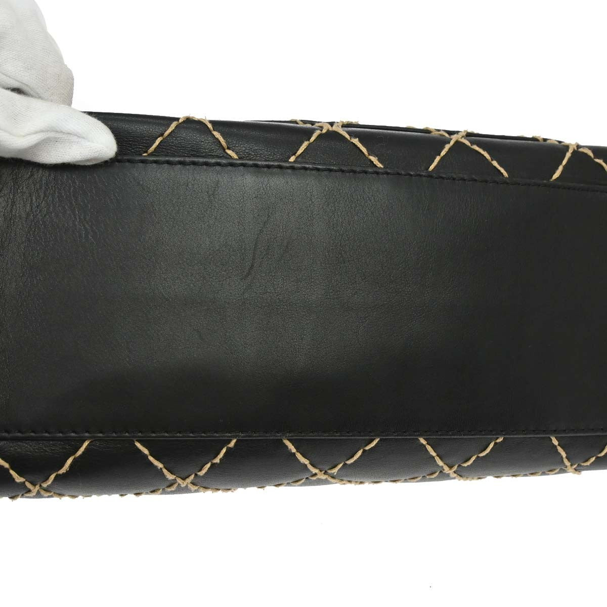 Chanel Surpique Zip Around Satchel Quilted Leather Black Leather Handbag (Pre-Owned)