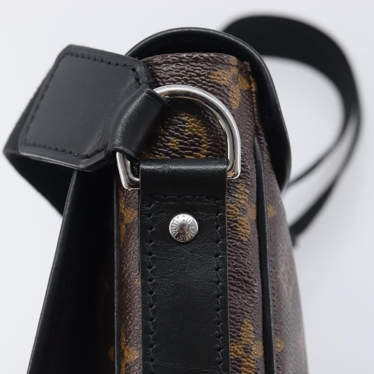 Louis Vuitton Bass Messenger Macassar Monogram Canvas Brown Canvas Handbag (Pre-Owned)