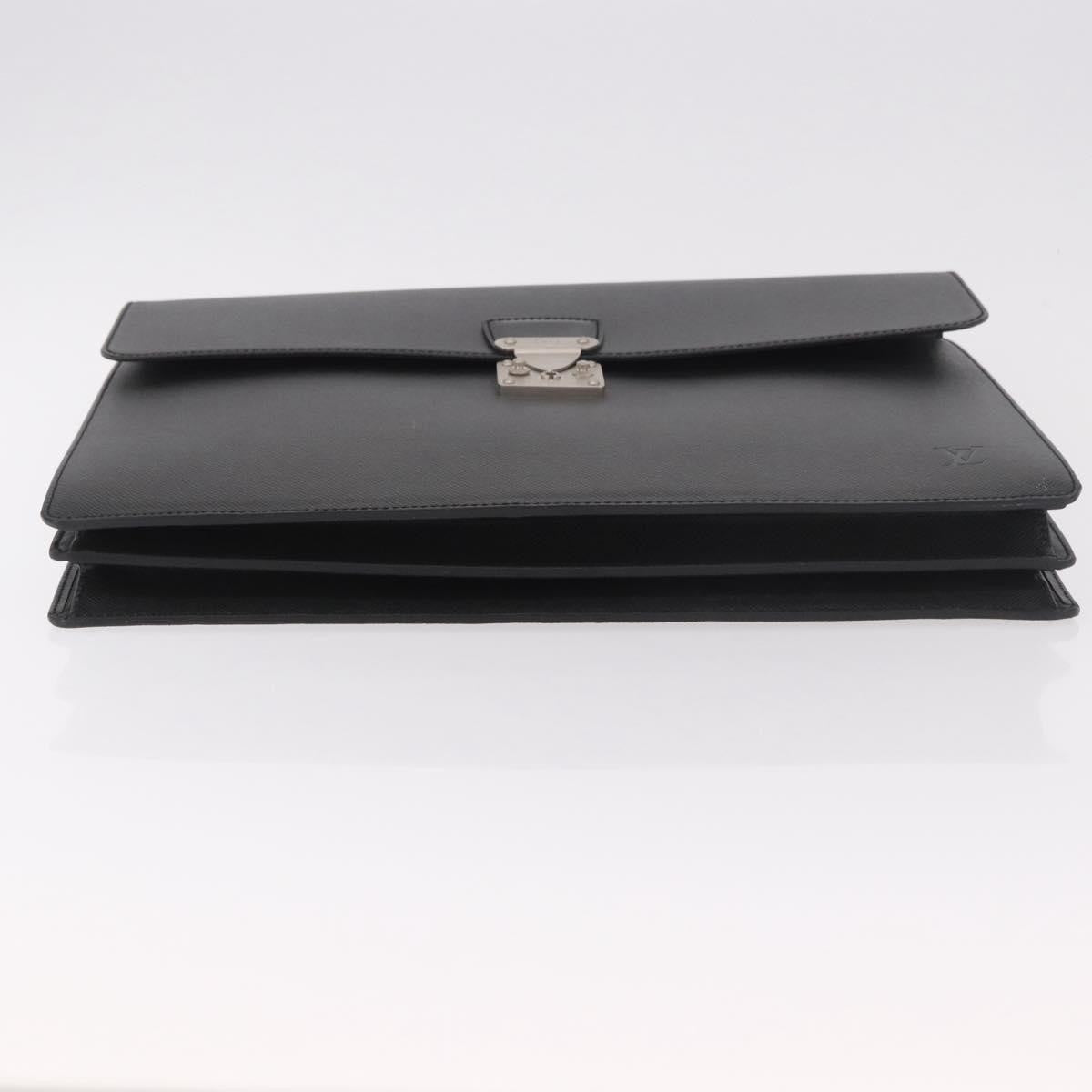 Louis Vuitton Serviette Moskova Taiga Leather Black Leather Briefcase Bag (Pre-Owned)