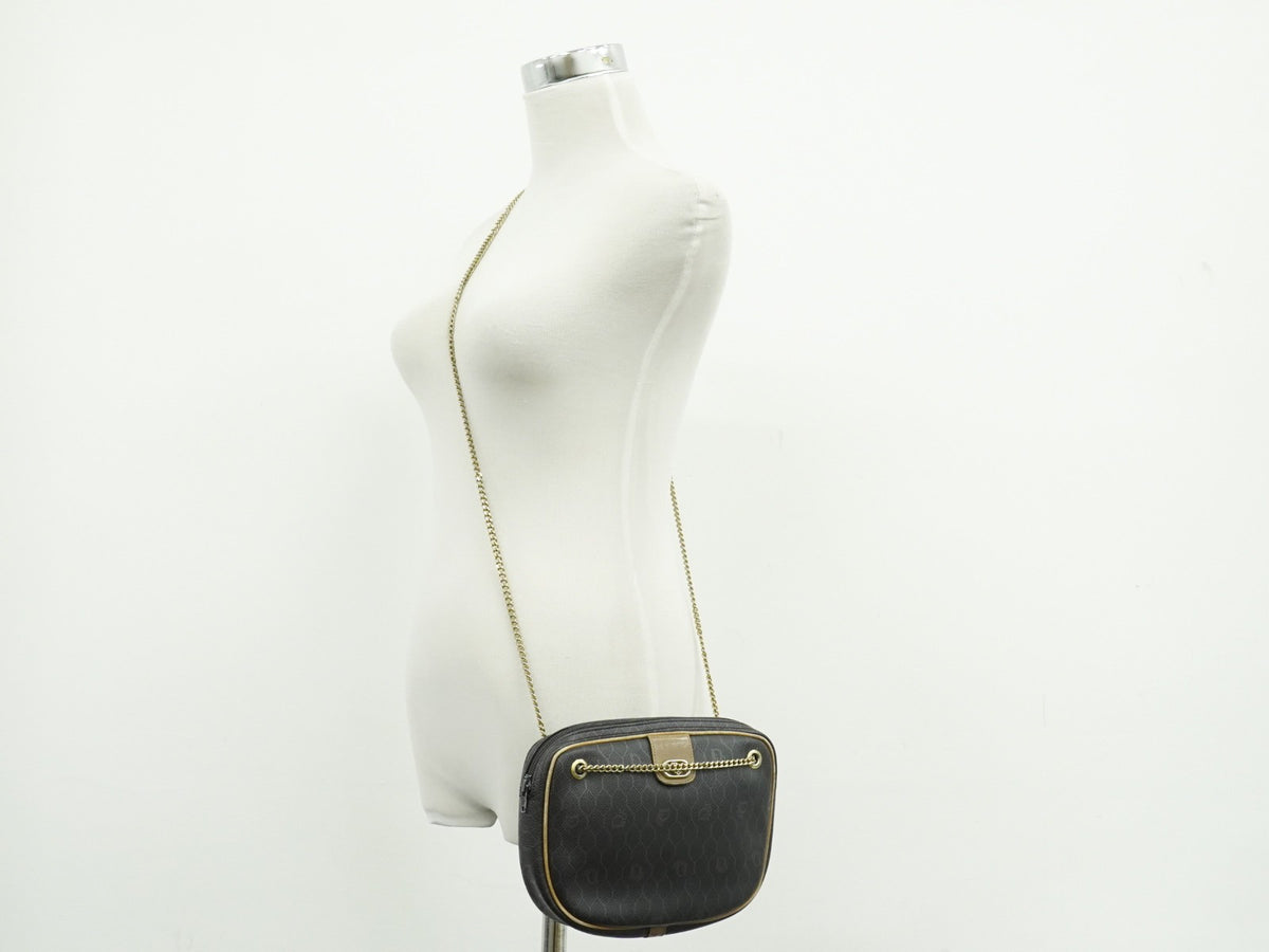 Christian Dior Vintage Honeycomb Canvas Black Canvas Shoulder Bag Bag (Pre-Owned)