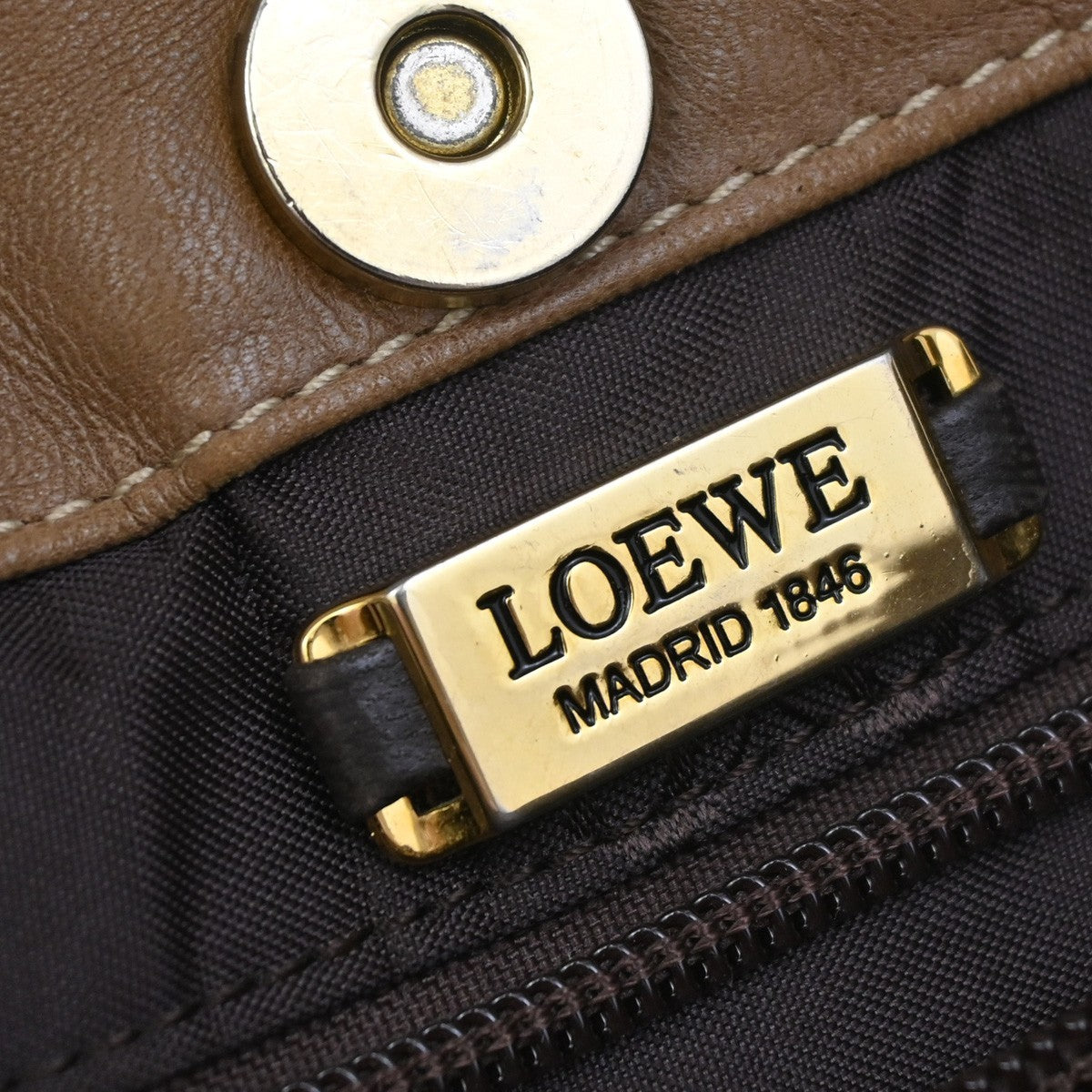 Loewe Anagram Leather Beige Leather Shoulder Bag Bag (Pre-Owned)