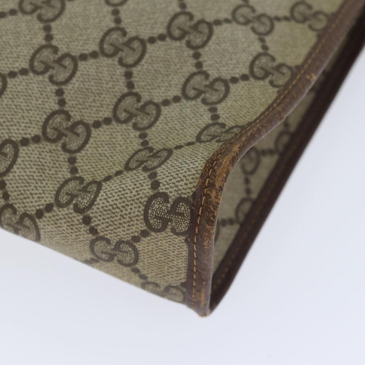 Gucci Gg Supreme Clutch Pvc Beige Pvc Clutche & Pouche Bag (Pre-Owned)