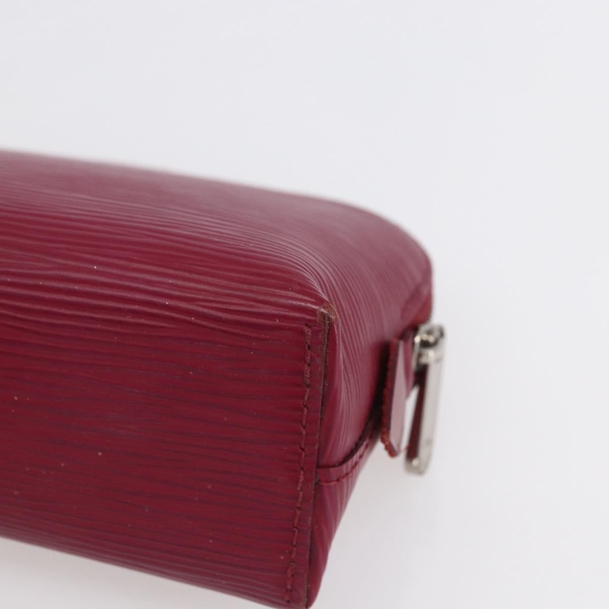 Louis Vuitton Cosmetic Epi Leather Burgundy Leather Clutche & Pouche Bag (Pre-Owned)