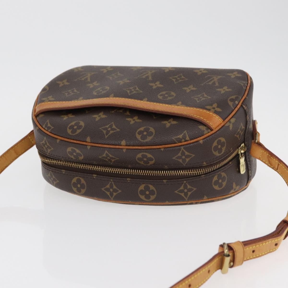 Louis Vuitton Blois Monogram Canvas Brown Canvas Handbag (Pre-Owned)