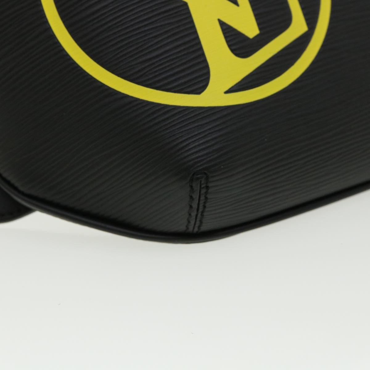 Louis Vuitton Bum Initials Epi Leather Black Leather Clutche & Pouche Bag (Pre-Owned)