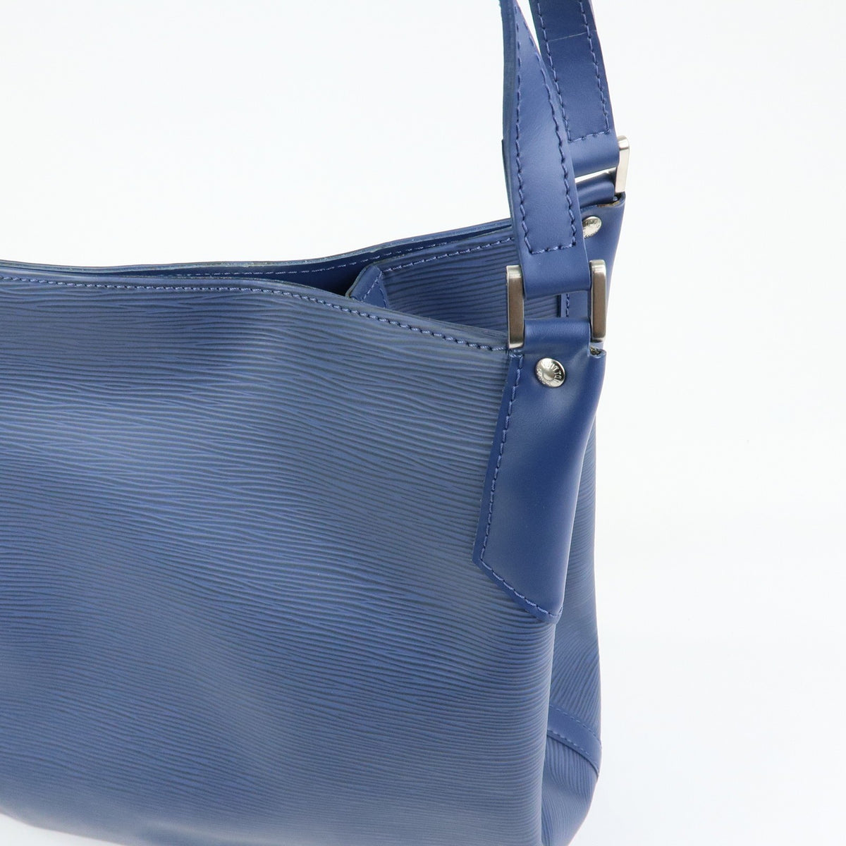 Louis Vuitton Mandara Epi Leather Blue Leather Shoulder Bag Bag (Pre-Owned)