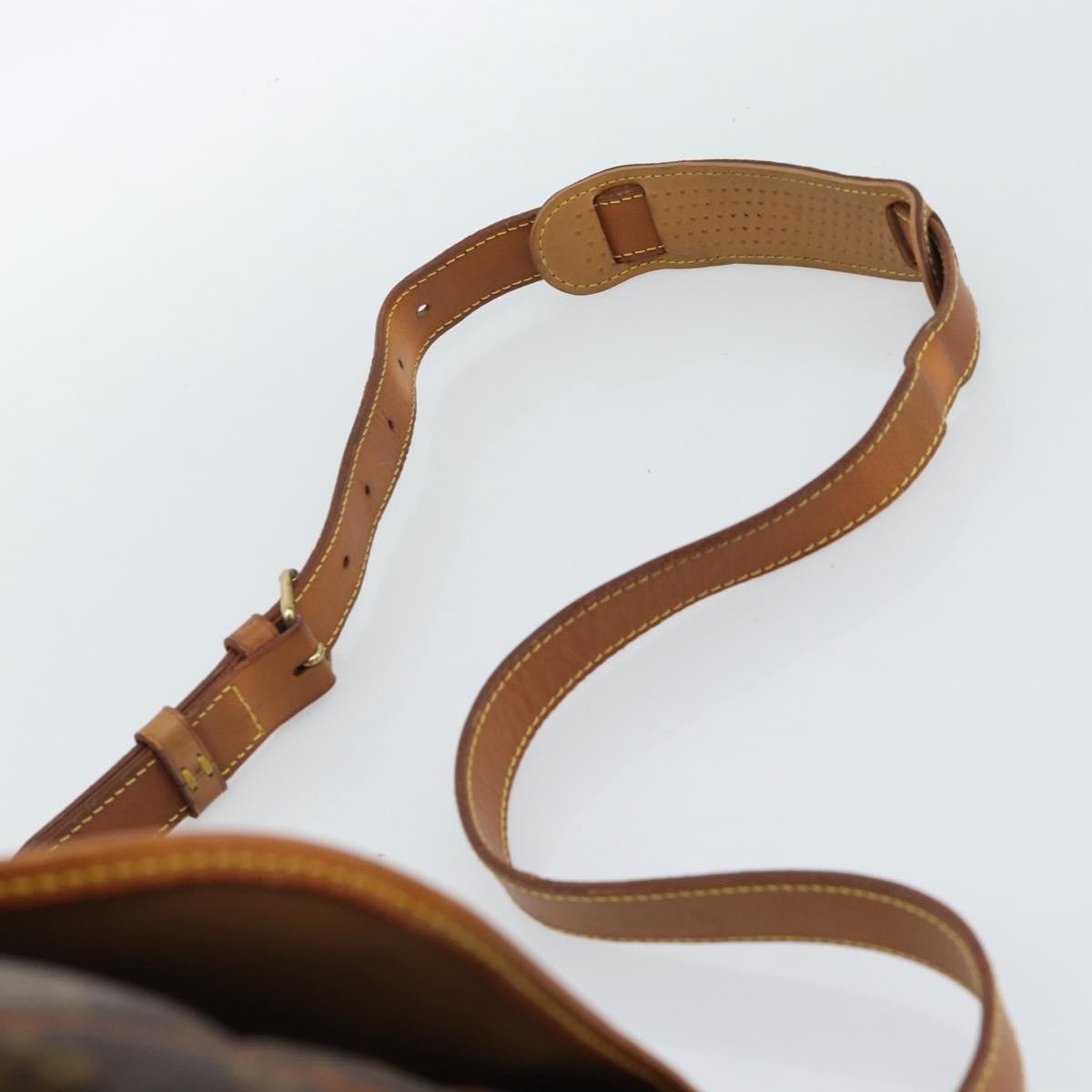 Louis Vuitton Saumur Canvas Brown Canvas Shoulder Bag Bag (Pre-Owned)