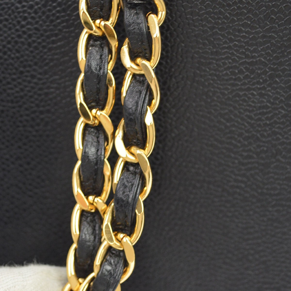Chanel Vintage Front Pocket Quilted Caviar Black Leather Shoulder Bag Bag (Pre-Owned)