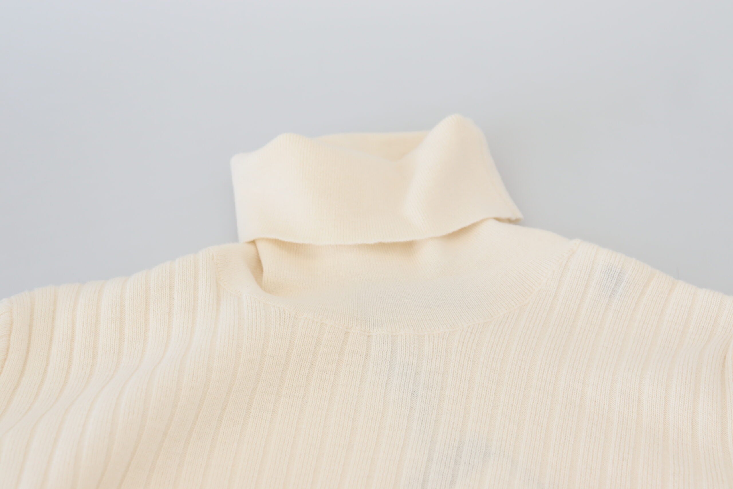 Dolce & Gabbana Ivory Turtleneck Distressed Cuff Pullover Women's Sweater