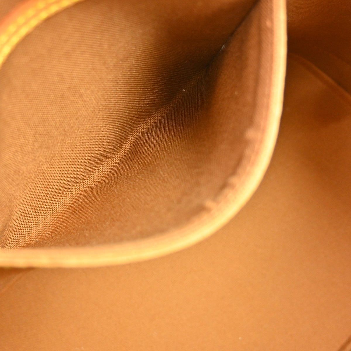 Louis Vuitton Alma Monogram Brown Canvas Handbag (Pre-Owned)