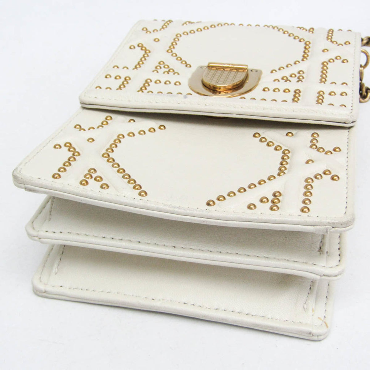 Christian Dior Diorama Vertical Clutch On Chain Studded Leather White Leather Clutche & Pouche Bag (Pre-Owned)