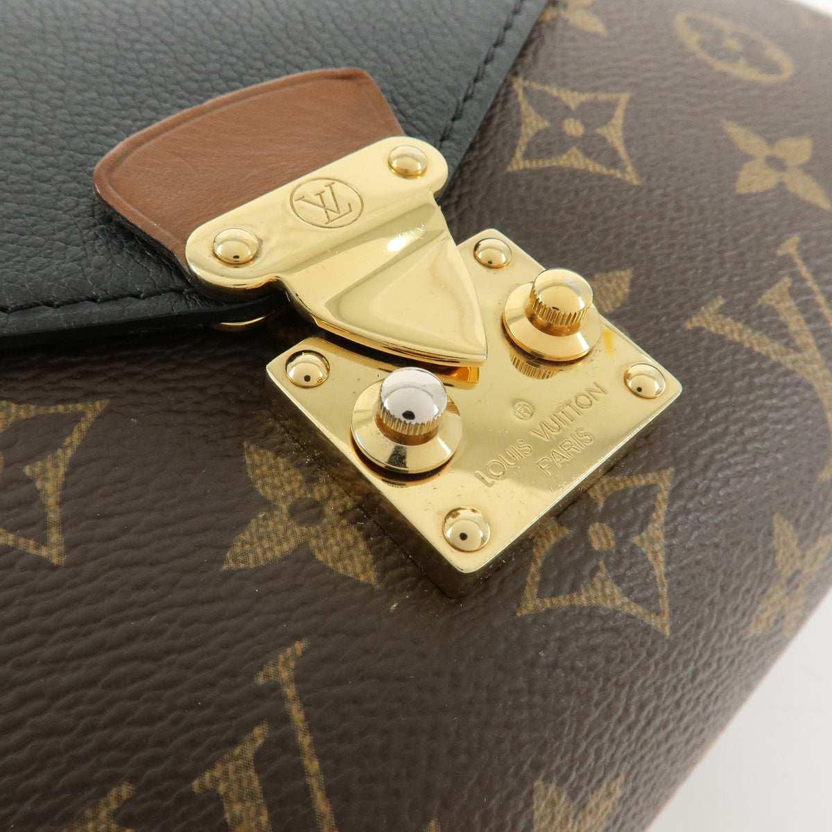 Louis Vuitton Pallas Chain Monogram Canvas And Calfskin Brown Canvas Shoulder Bag Bag (Pre-Owned)