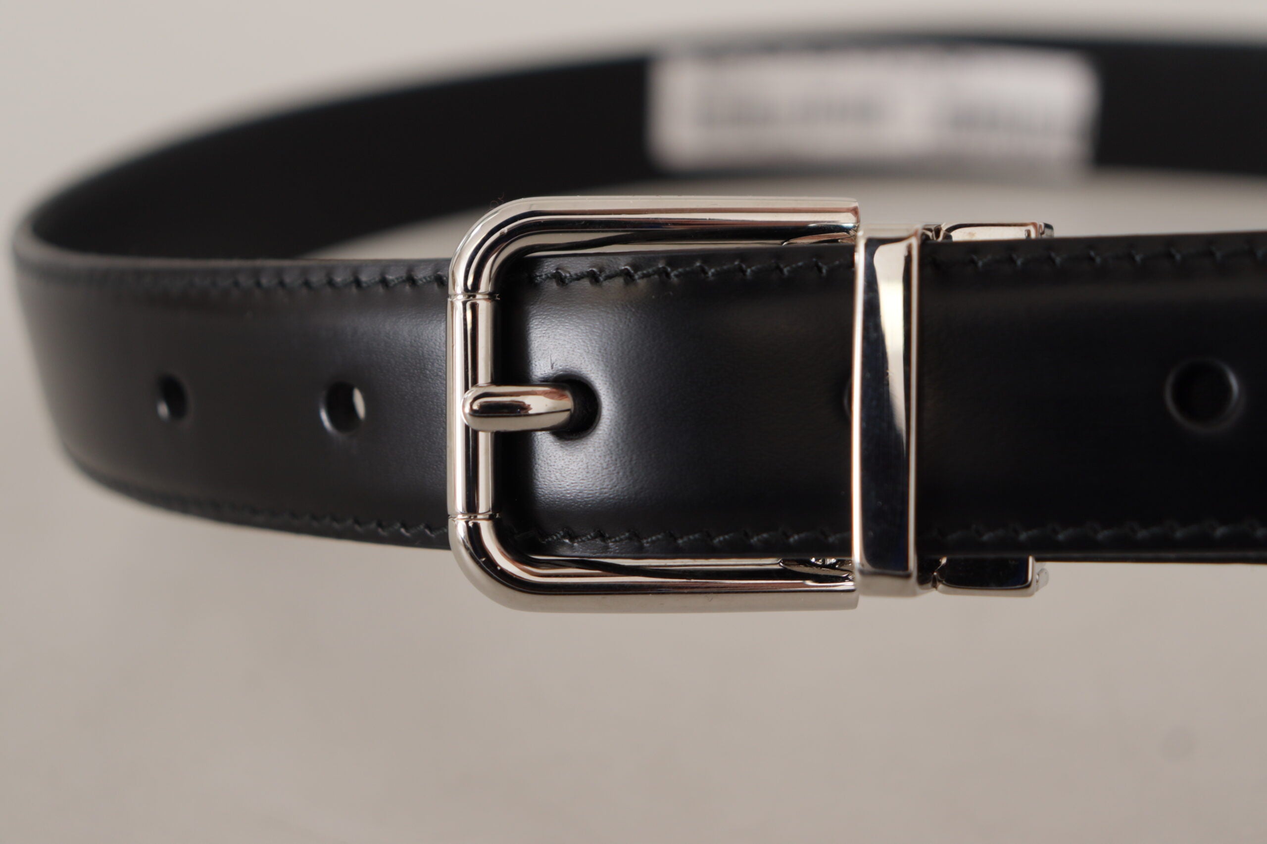 Dolce & Gabbana Sleek Black Leather Belt with Metal Men's Buckle
