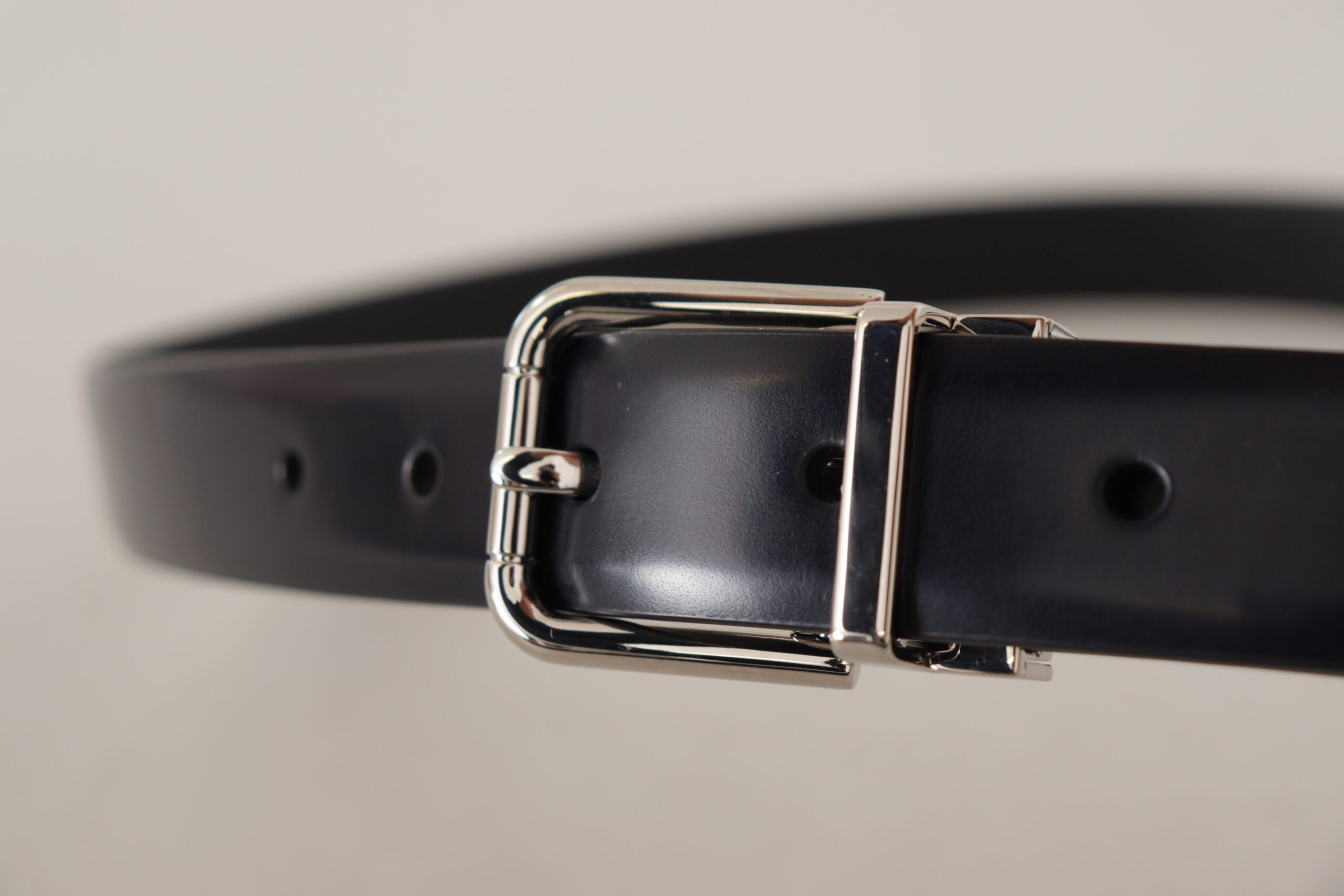 Dolce & Gabbana Black Calf Leather Silver Metal Logo Buckle Men's Belt (Pre-Owned)