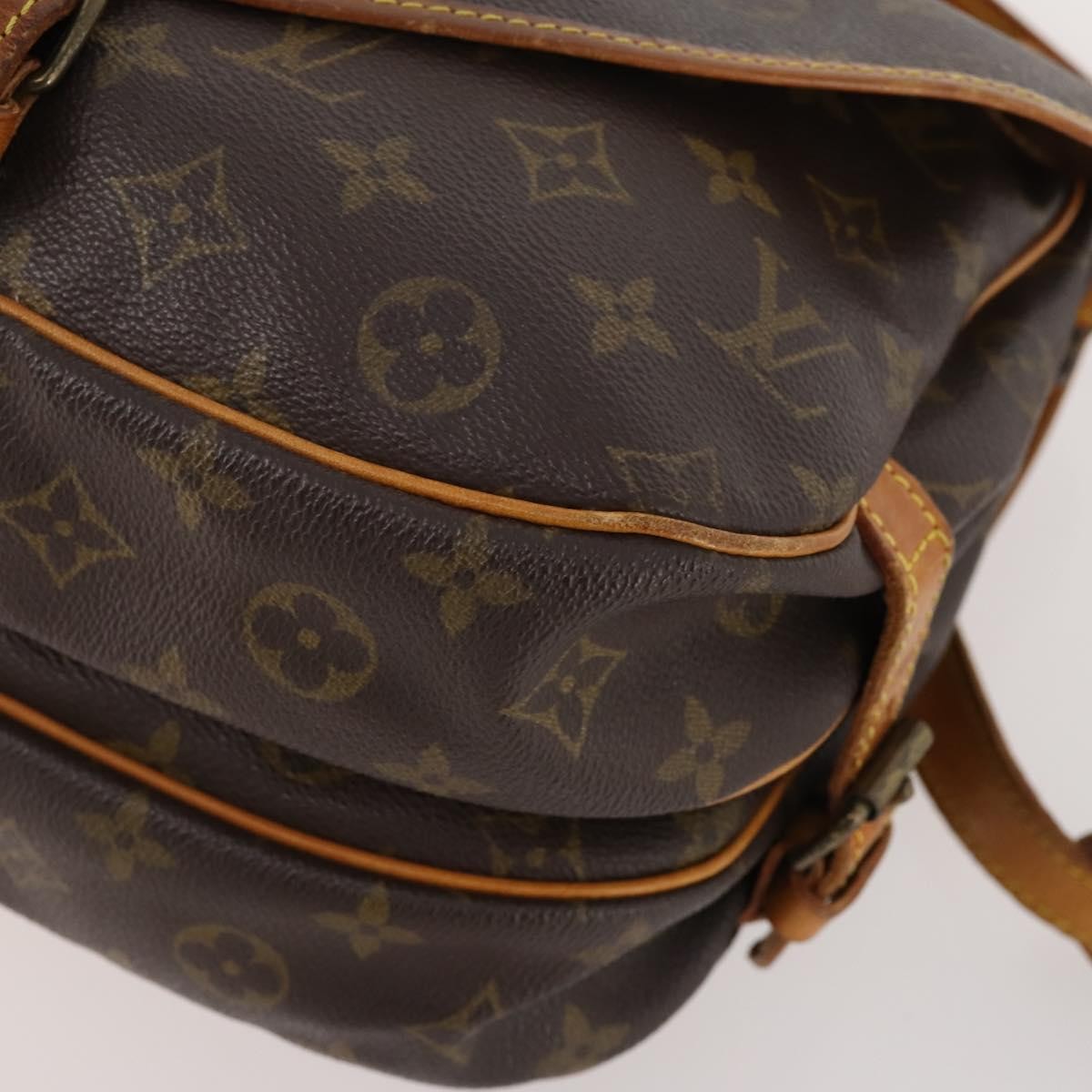 Louis Vuitton Saumur Monogram Canvas Brown Canvas Shoulder Bag Bag (Pre-Owned)