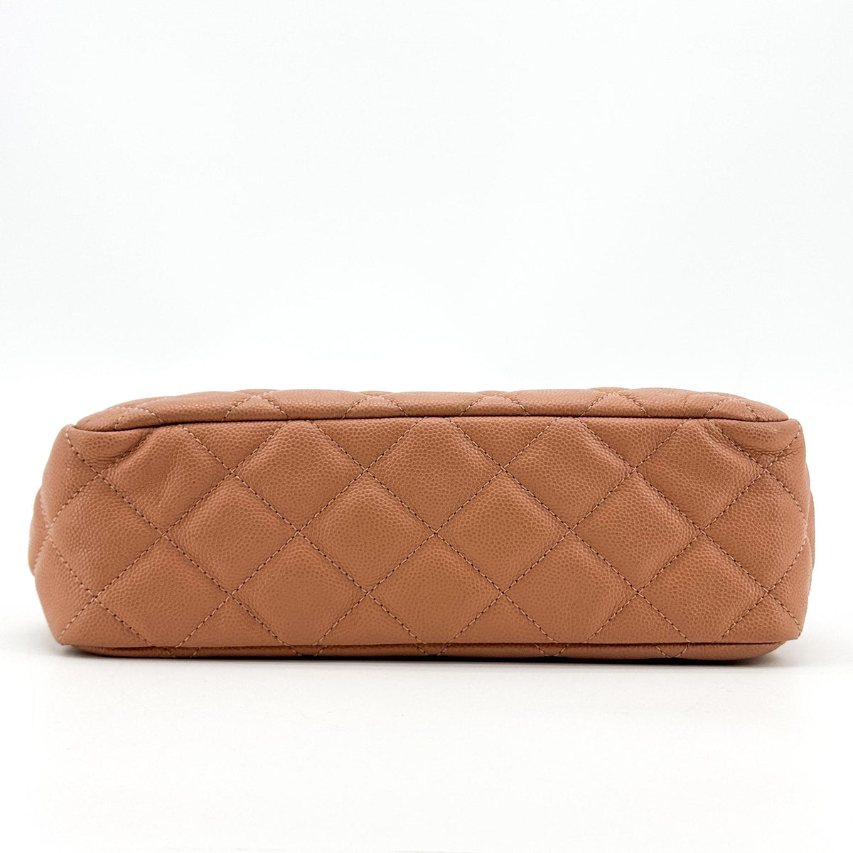 Chanel Wavy Cc Hobo Quilted Caviar Brown Leather Shoulder Bag Bag (Pre-Owned)