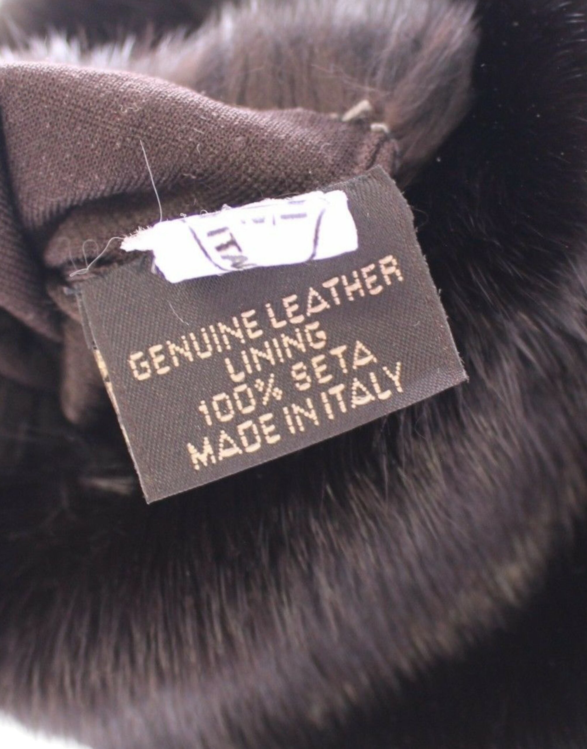 Dolce & Gabbana Elegant Elbow Length Purple Fur Women's Gloves
