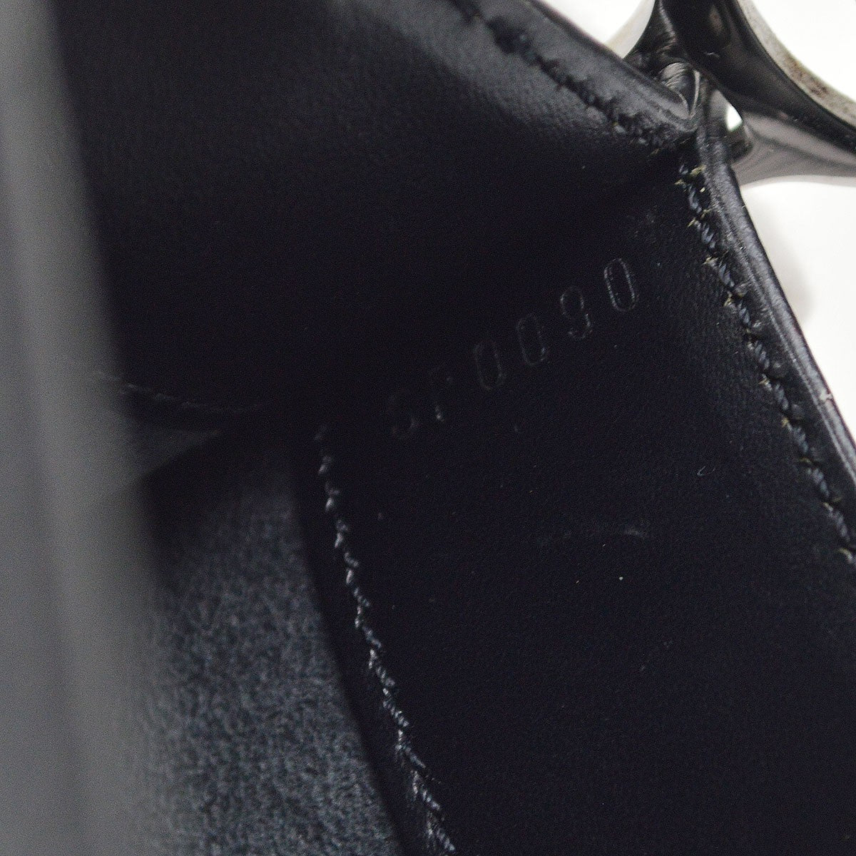 Louis Vuitton Demi Lune Pochette Epi Leather Black Leather Clutche & Pouche Bag (Pre-Owned)