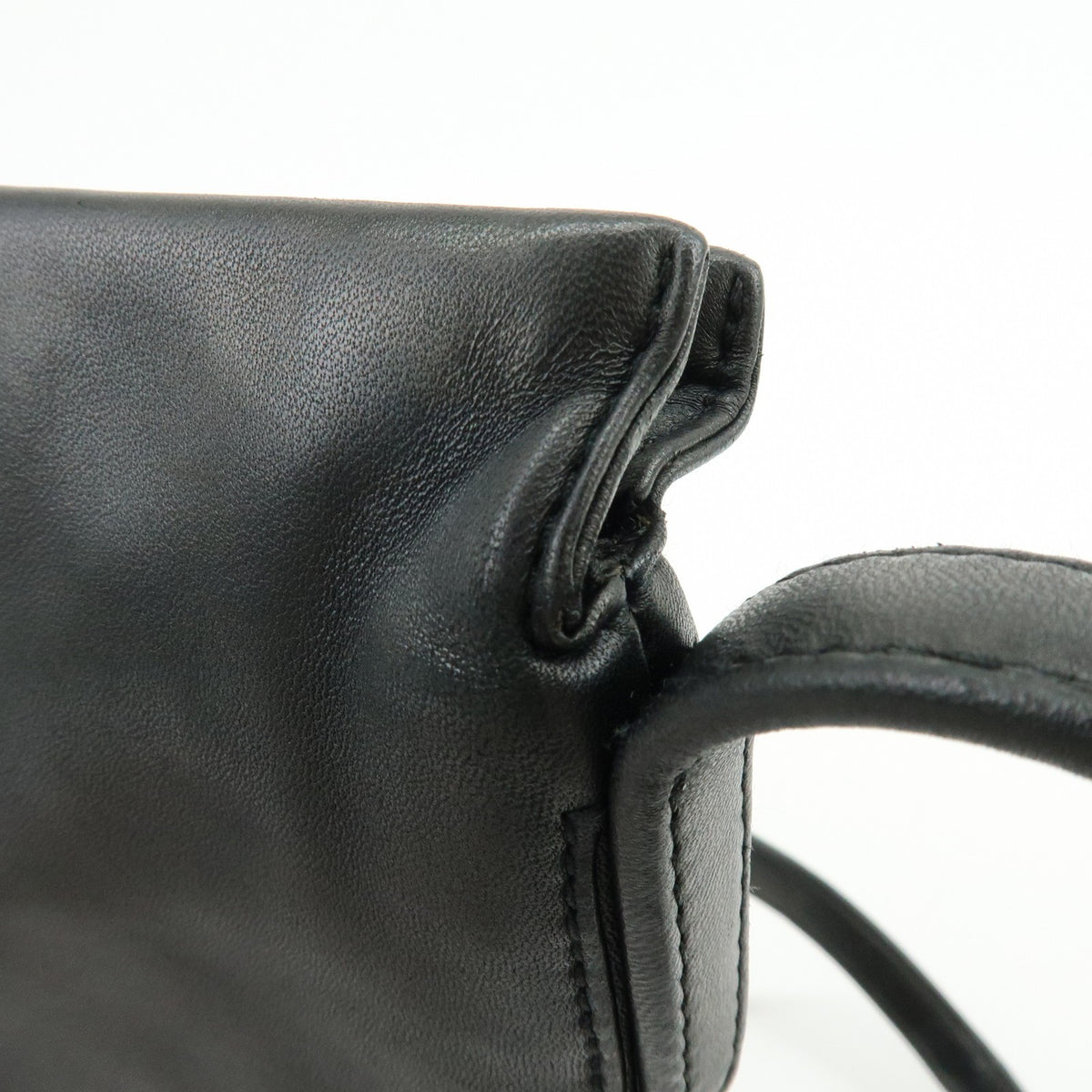 Loewe Vintage Anagram Leather Black Leather Handbag (Pre-Owned)