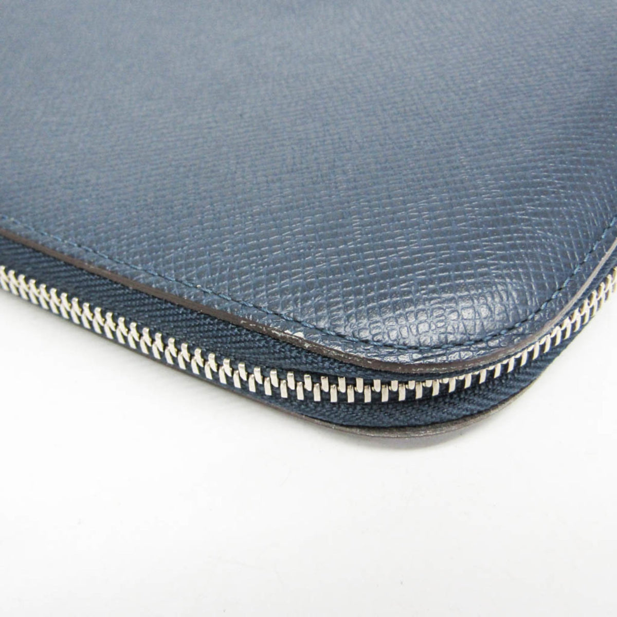 Louis Vuitton Atoll Organizer Taiga Leather Blue Leather Wallets Accessory (Pre-Owned)