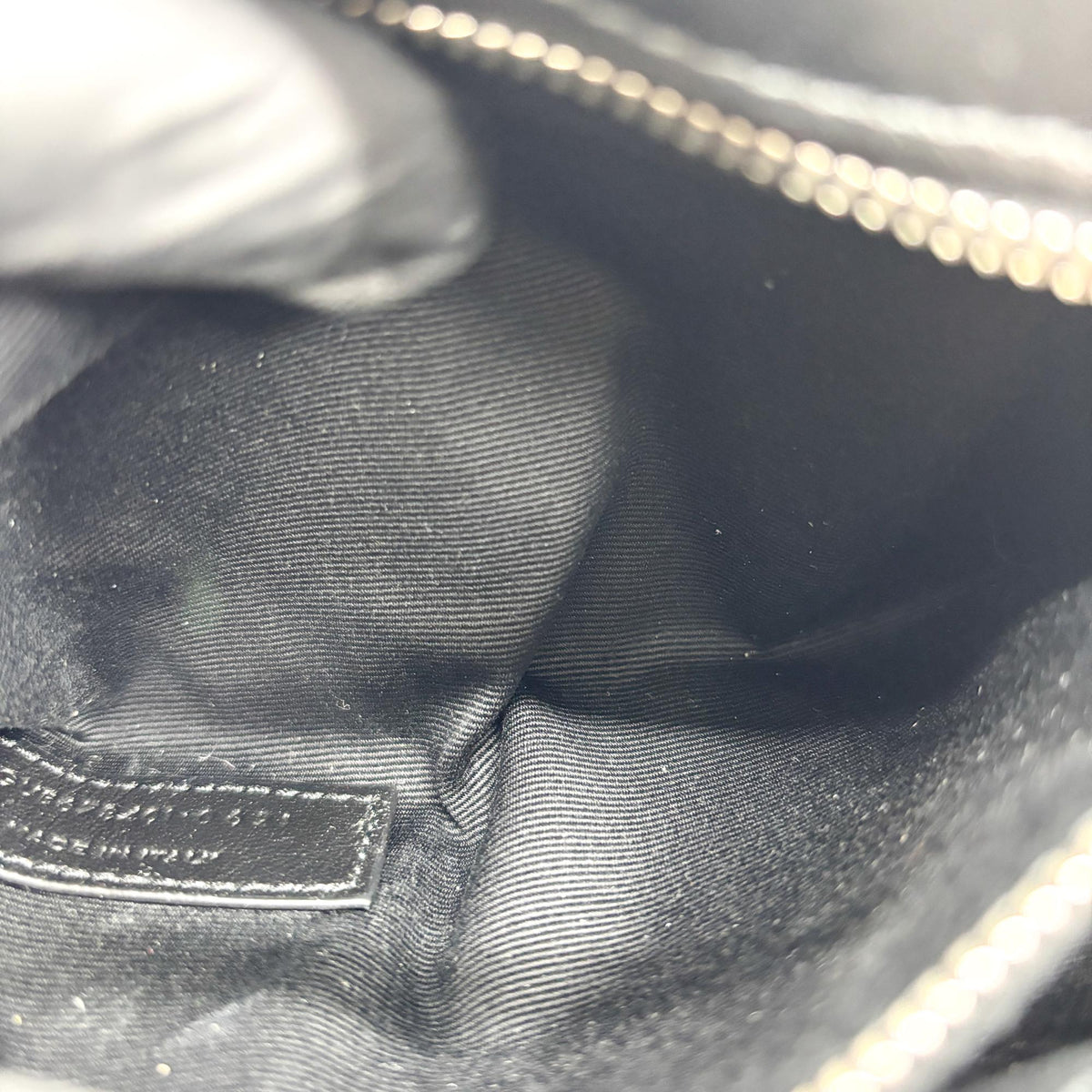 Saint Laurent Loulou Matelasse Chevron Leather Black Leather Shoulder Bag Bag (Pre-Owned)