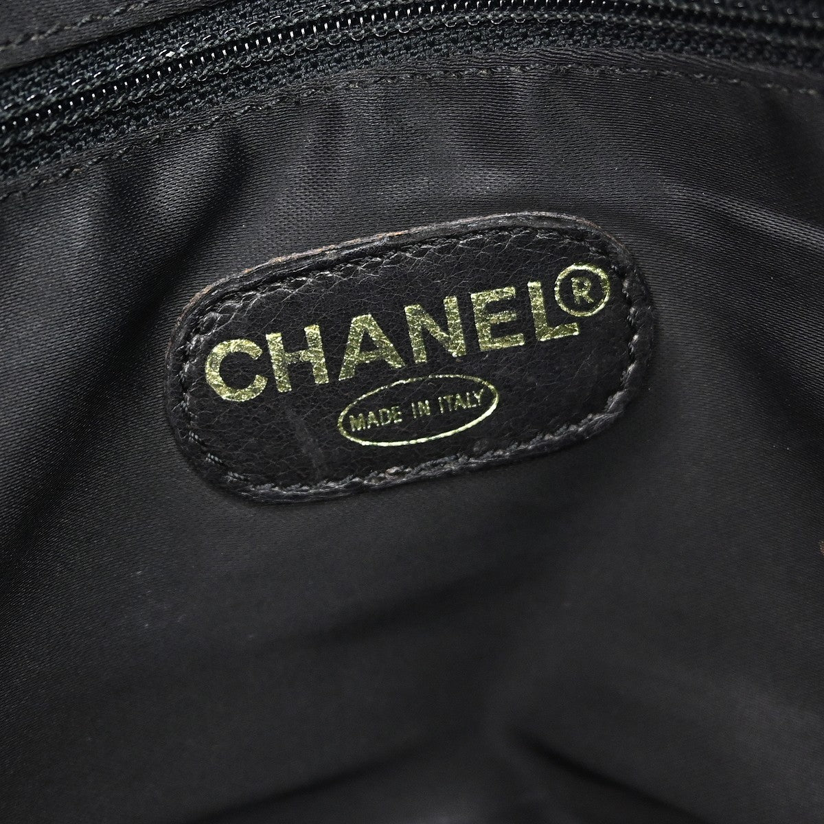 Chanel Vintage Logo Chain Tote Caviar Black Leather Tote Bag Bag (Pre-Owned)