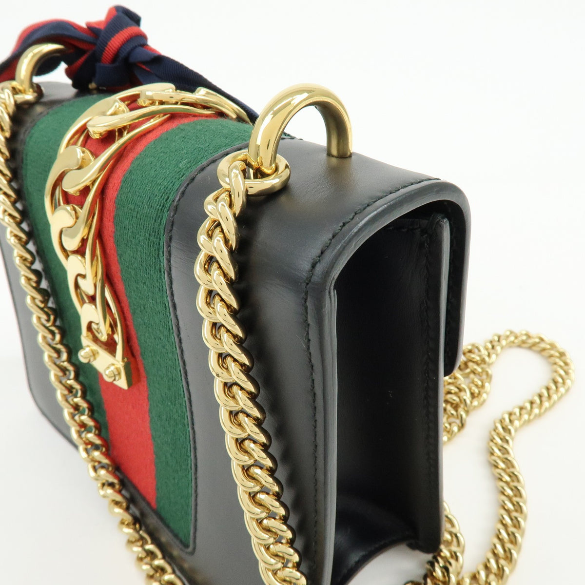 Gucci Sylvie Leather Black Leather Shoulder Bag Bag (Pre-Owned)