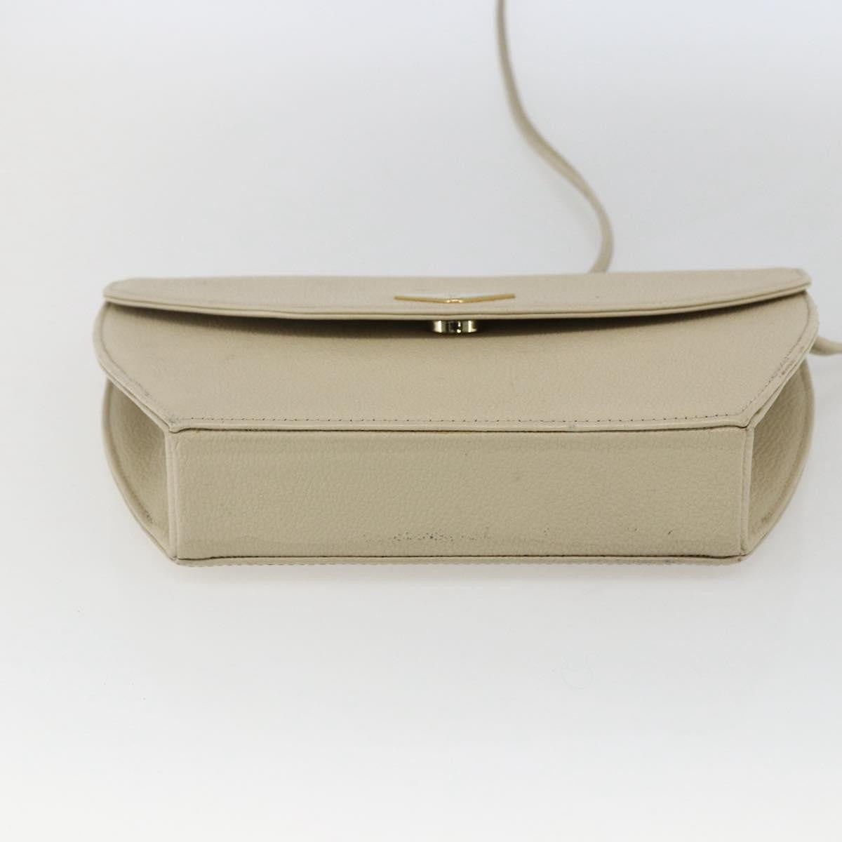 Saint Laurent Vintage Leather Ecru Leather Shoulder Bag Bag (Pre-Owned)