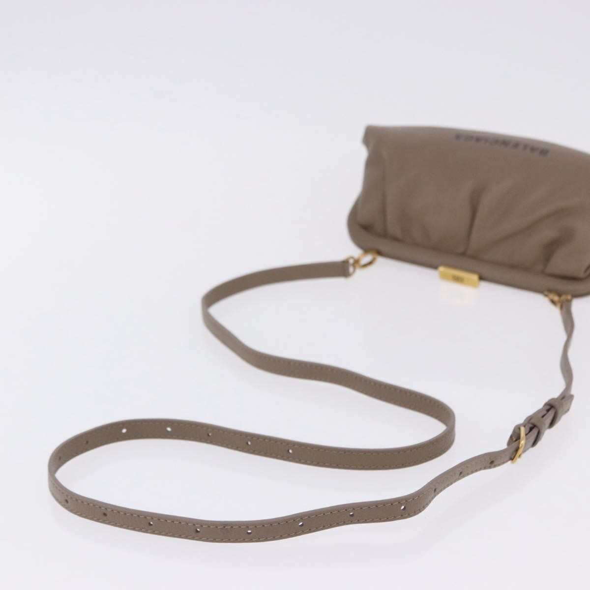 Balenciaga Cloud Clutch Leather Beige Leather Clutche & Pouche Bag (Pre-Owned)