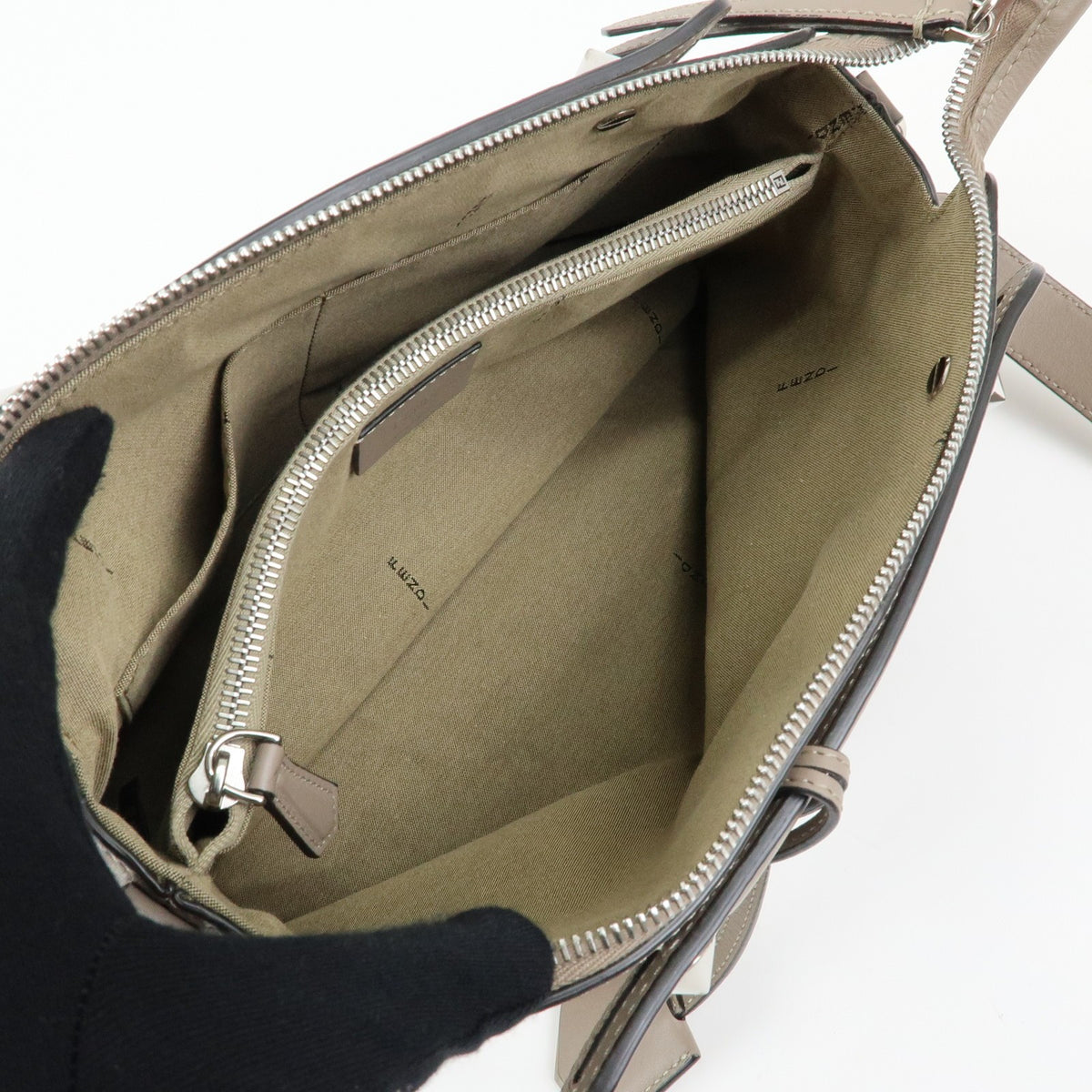 Fendi By The Way Satchel Leather Beige Leather Handbag (Pre-Owned)