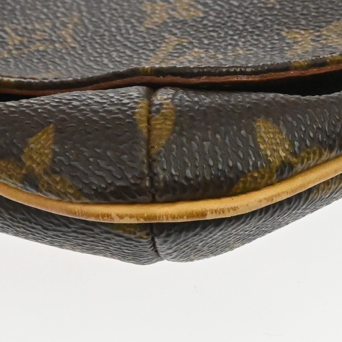 Louis Vuitton Musette Tango Monogram Canvas Brown Canvas Shoulder Bag Bag (Pre-Owned)