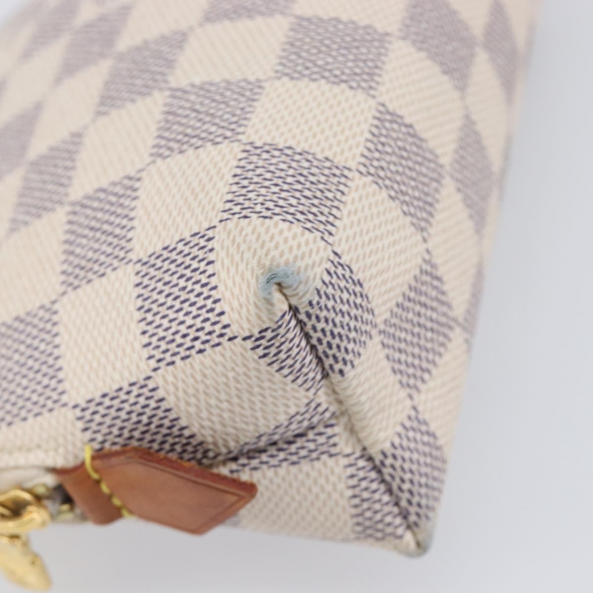 Louis Vuitton Cosmetic Damier Beige Canvas Toiletry Case Accessory (Pre-Owned)
